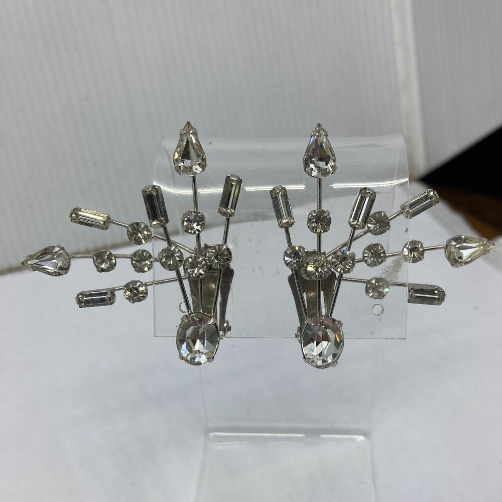 Vtg ASTRA rhinestone crystal silver tone wedding bridal earrite clip earrings